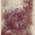 Octave à vélo (vers 1908)