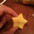 クッキー型を使った羊毛フェルト　星の作り方