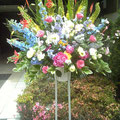ミックスのお花でさわやかに色控えめに
