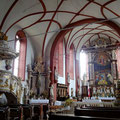 Blick zum Kreuzaltar