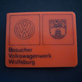 Besucherabzeichen VW Wolfsburg Wappen orange