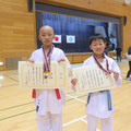 小学6年組手.優勝.形.準優勝.中村太洋(右)  中学生男子形.準優勝.大貫晴斗(右)