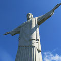 La légende dit que le Christ a les bras ouverts dans l'attente d'applaudir les Cariocas lorsqu'ils se mettront au travail. 