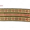 SOLD OUT antiquefabric 購入地/ハンガリー　ハンガリー伝統の織と刺繍を使ったfabric. 刺繍が何とも素敵。おちついた色合いがインテリアにもなじみやすい逸品。(　ｲﾒｰｼﾞより別アングルの写真がご覧いただけます。)　size90×33　注文№F-32　￥3000　　　　