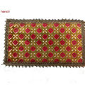 SOLD OUT antiquefabric 購入地/ハンガリー　ハンガリー伝統の織と刺繍を使ったfabric. 縁のレースの色合いが落ち着いていて、クラシック感ただよう一品　size28×16 注文№F-31 ￥2500　(　ｲﾒｰｼﾞより別アングルの写真がご覧いただけます。)　　