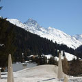 Ziel ist das Schwarzhorn, der höchste Berg hier, der von Davos aus irgendwie unbezwingbar und felsig aussieht.