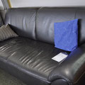 sofas und sessel tisch und teller