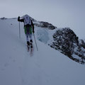 Ivan kurz vor dem Gletscher, rechts die letzten Eisbrüche, direkt vor seinem Kopf die Plattenspitze