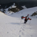 Die Skier kamen auf den Rucksack