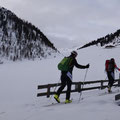 Toni und Patti G. bei Abzweigung zur Laatscher Alm, gerade aus ginge es über die Schleiser Alm hoch