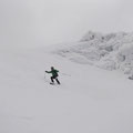 Der Schnee und die Sicht lies aber auch die Skirennfahrer wackelig erscheinen