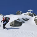 wir konnten problemlos mit den Skiern bis zum Kreuz stapfen..