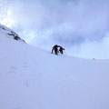 Franz folgt Wolfi auf den letzten Metern zum Gipfel