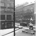 Blick vom Pfarrhaus auf den Kirchenplatz, ca. 1915