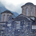 Das alte Kloster Agios Dionysios - Neubau der Kirche in den Ruinen des alten Klosters.