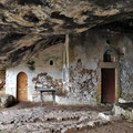 Die Kapelle Panagia Arkoudiotissa am Eingang zur Höhle.