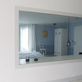 Blick vom Flur ins Zimmer