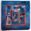 Circles 15 (2003) - 42cm x 47cm - handgefärbte Stoffe, maschinengenäht, bestickt und – gequiltet