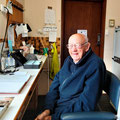 2022 09 07 Ernie in his natural habitat, running the office and keeping an experienced eye on proceedings. Steve Tamme's photo sums up Ernie pretty well, on the job until the very end.