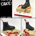 靴立体ケーキ、靴箱ケーキ【誕生日/イベント/オーダーメイドケーキ通販】