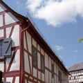 Straßenzug in Hofen. Oben unsere Scheune.