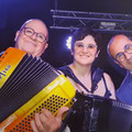Karine avec l'élite de l'accordéon français , messieurs James Lesueur et Sébastien Farge