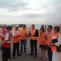 Durante un recorrido por las instalaciones del puerto de Manta, los legisladores brasileños se informan del servicio.