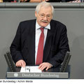 Egon Jüttner bei seiner Rede im Deutschen Bundestag