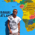 Afrikakarte an einer Schulwand in Madimba (Tansania)