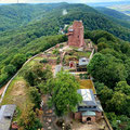 Ausblick vom Kyffhäuser Denkmals auf die Burg