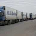 Coté russe les camion de l'OTAN attendent à la frontière