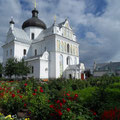 Mogilev - Le monastère Saint nicolas et son magnifique jardin.