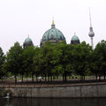 Berlin - Le Berliner Dom et la tour de la télévision.
