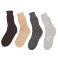 Warme Socken aus Alpaka- und Schafwolle für Groß und Klein in unterschiedlicher Zusammensetzung und Dicke