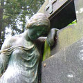 Trauernd Witwe...  - PeWe