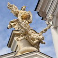 Statuary atop the Kloster der Minoriten.