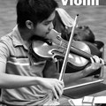 Violinist: Julius Fuentes