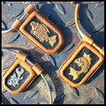 Drei Punzierte Ketten Amulett-Täschchen "Fische".