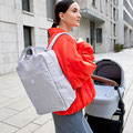 Mutter mit Kinderwagen & Vividal Rucksack von LÄSSIG