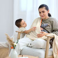 Stillende Mutter und Kind