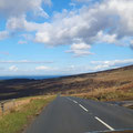 Über die Kuppe hinunter nach Brodick