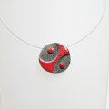 collier pendentif en céramique raku rouge et noir