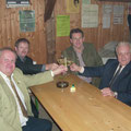 F. Leidenfrost, M. Beck, R. Winglhofer und K. Schleinzer bei der anschließenden Feier