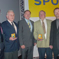 USV Präsident R. Winglhofer; Union NÖ Präsident Raimund HAGER, AR F. Leidenfrost und USV Obmann M. Beck