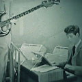 Organist Ad Wijgergangs van Anthony & his Skylarks in TV uitzending Combo op 1 maart 1965