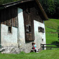 Vor dem Heidi-Haus