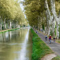 piste cyclable du canal du Midi près des Gites des Camparros à Nailloux
