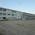 ６８６　広野中学校内のふたば未来学園（写真左）