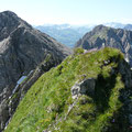 Weiterweg am Grat mit Blick zum Liechelkopf