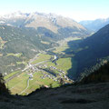 Blick auf die Gemeinde Bach im Lechtal,beim Aufstieg zum Sonnenkogel